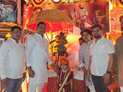 छत्रपती शिवाजी महाराजांना त्रिवार मानाचा मुजरा