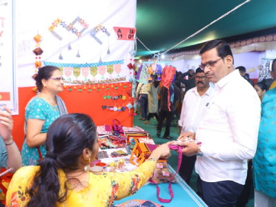 महिला बचत गटांच्या उत्पादनांना ब्रॅंडिंग