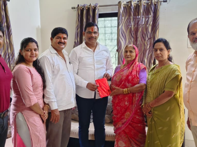  पिंपरी-चिंचवड भारतीय जनता पार्टीचे कार्यक्षम आणि जुने कार्यकर्ते श्री. शेखर लांडगे यांची भोसरीतील निवासस्थानी भेट